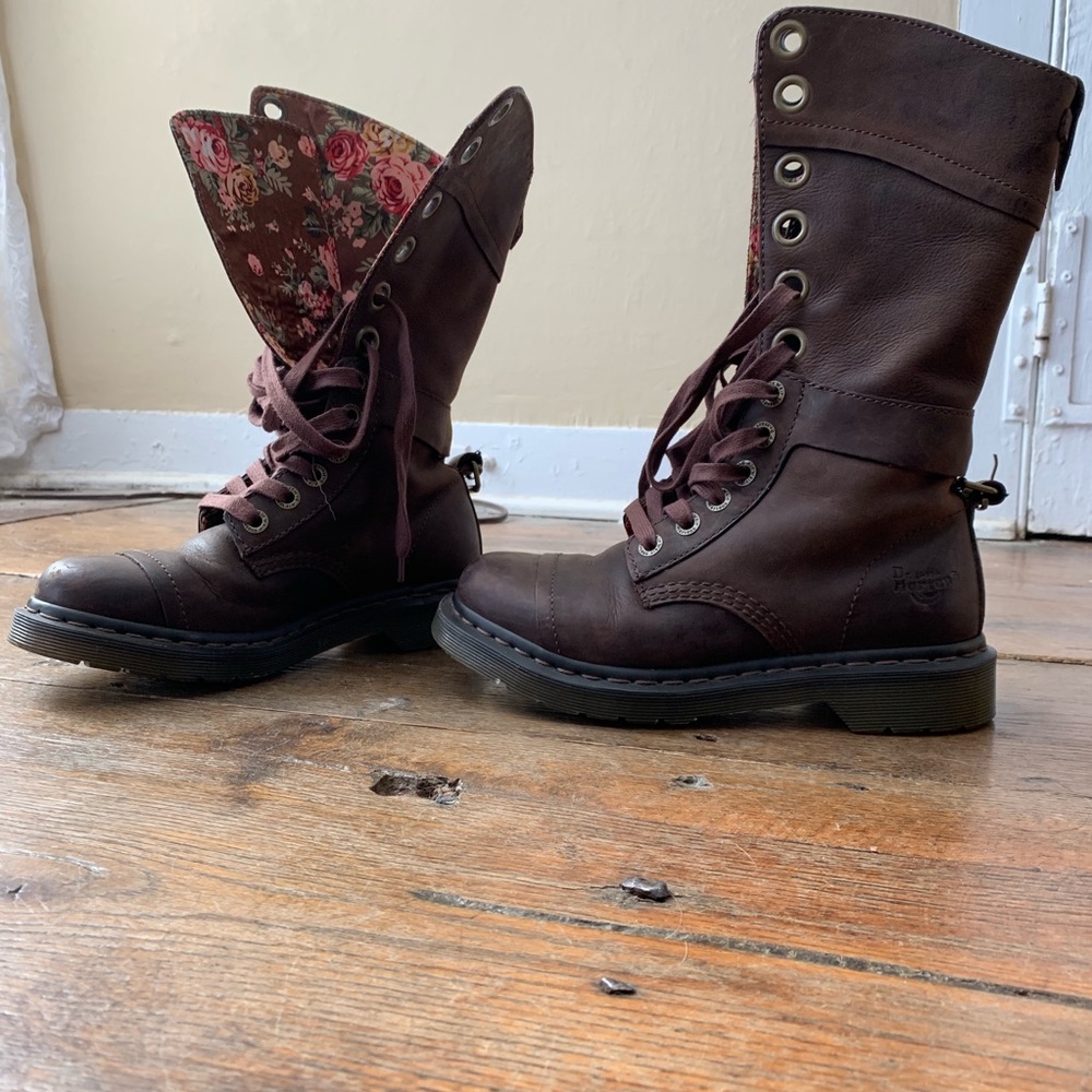 DR. MARTENS FLORAL BOOTS